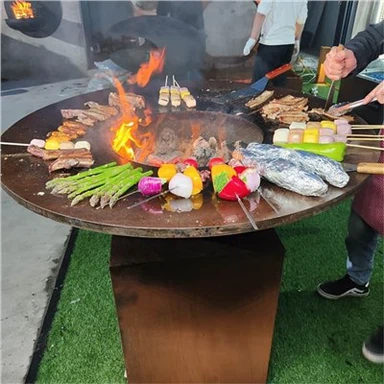 Corten Steel Fire Pit Brasero BBQ-bord for matlaging
