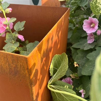 Rust Finish Corten Hageplantemaskin